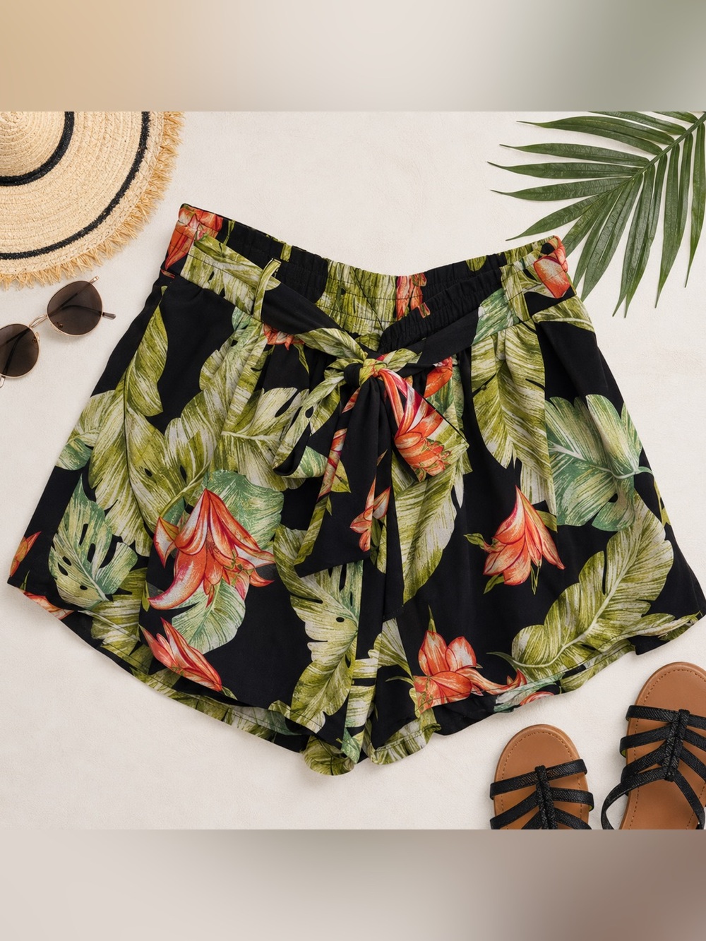 Fashion Nova Tropical Floral Tie-Front Shorts — Size Small